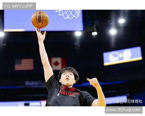 杨瀚森造成对手犯规，随后两罚全中得到NBA生涯首分