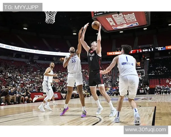 4分5板5犯！杨瀚森NBA生涯首次首发，下半场不错